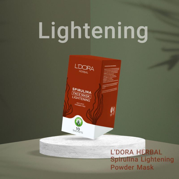 این ماسک پودری منبع غنی ویتامین C و آنتی اکسیدانها است. به همین دلیل ضمن بازسازی و کاهش لکهای پوستی به شفافیت و یکدستی بافت پوست نیز کمک میکند.